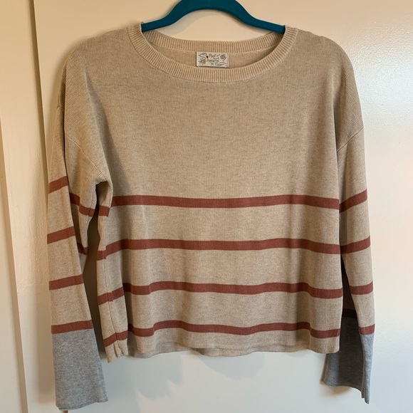 Cropped Sweater - Picture 1 of 2